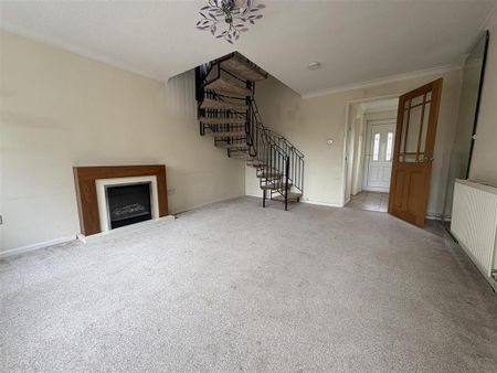 2 bedroom semi-detached house to rent - Photo 2