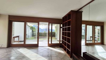 4.5 Zimmer, 200 m², EG - Photo 3