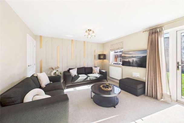 Wheat Street, Finchwood Park, Wokingham, Berkshire, RG40 - Photo 1