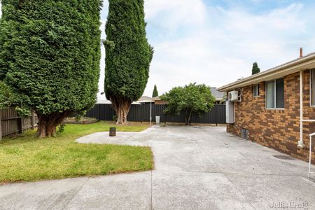 6 Chesney Court, Thomastown - Photo 4