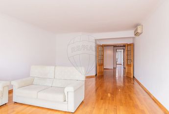 Apartamento T3 em Lisboa