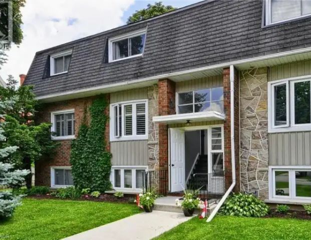 233 WESTMINSTER Drive S Unit# 14 | 233 WESTMINSTER Drive S Unit# 14, Cambridge - Photo 1