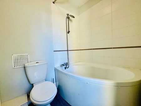 1 bedroom ground floor flat to rent - Photo 2