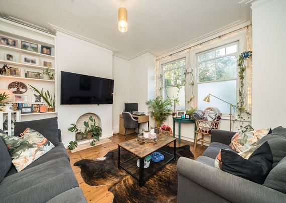 Franciscan Road, SW17 8EA, London - Photo 1