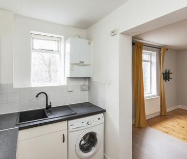 1 bedroom flat to rent - Photo 6