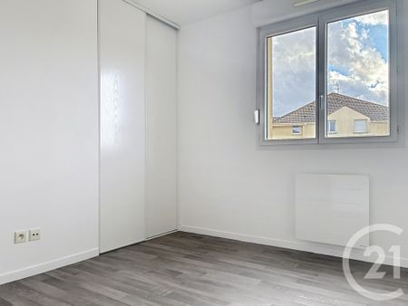 Location Appartement 3 pièces 63m² ST ANDRE LES VERGERS 10120 - Photo 4