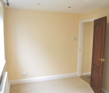 2 bedroom ground floor flat to rent - Photo 3