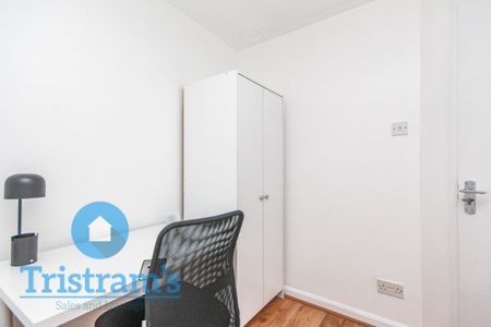 6 bed End Terraced House for Rent - Photo 3