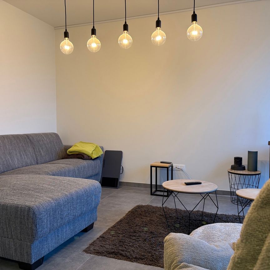 Appartement te huur - Photo 1