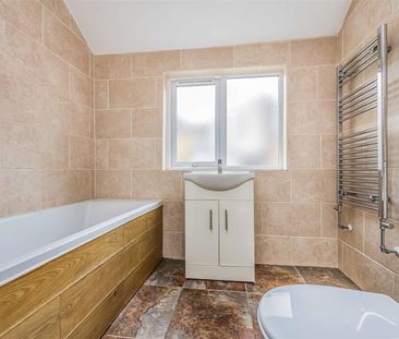 House - Terraced For Rent Percy Road, Southsea - Photo 6