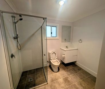 Near-New Granny - Photo 5