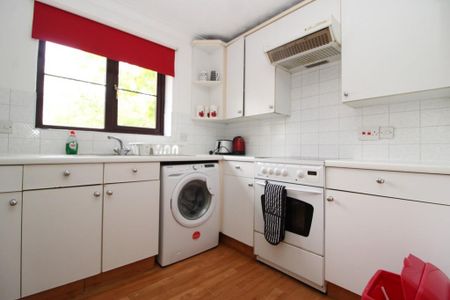 1 bedroom flat to rent - Photo 3