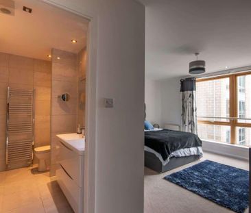 2 bedroom flat to rent - Photo 5
