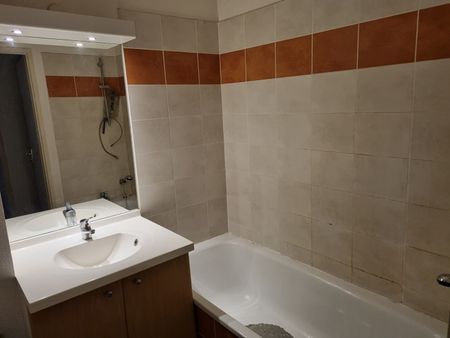 Location Appartement 2 pièces 45m² - Photo 4