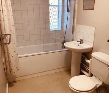 1 bedroom flat to rent - Photo 6