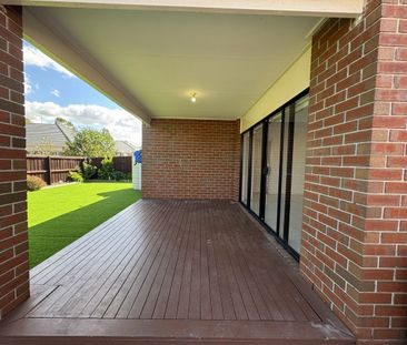 Spacious, Private & Quality Modern Home - Photo 5