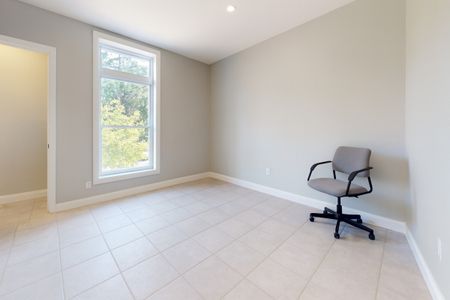 À louer à St-Jean-sur-Richelieu: propriété sur 2 étages offrant plus de 3700 p.c. de superficie habitable, 14 chambres, 3 salles de bain et 3 salle d'eau + garage - Photo 5