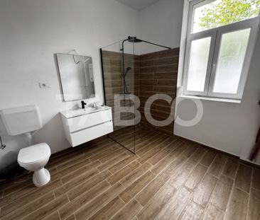 Apartament renovat la casa cu 3 camere 60 mpu pivnita Piata - Photo 2