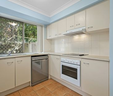 Spacious 3-Bedroom Townhouse in Prime Runcorn Location(Water bill i... - Photo 6