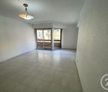 Location Appartement 3 pièces 69m² NICE 06300 - Photo 2