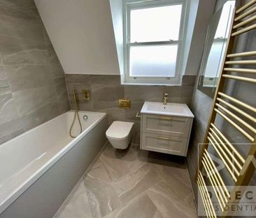 The Parade, Epsom, KT18 - Photo 5