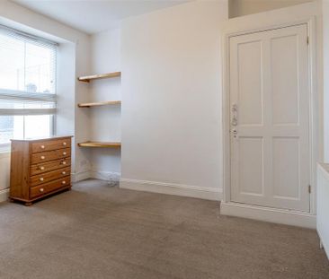 6 bedroom terraced house to rent - Photo 5