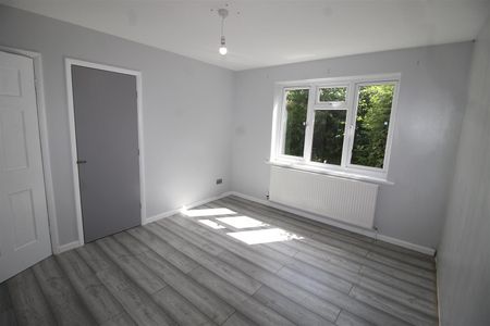 New Road, High Wycombe - Photo 2