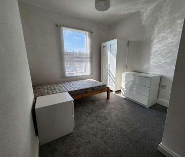 Ashleigh Avenue, Bridgwater, TA6 - Photo 6