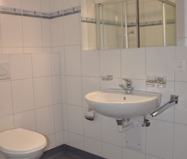 2.5 Zimmer, 75 m², 2. Stock - Photo 3