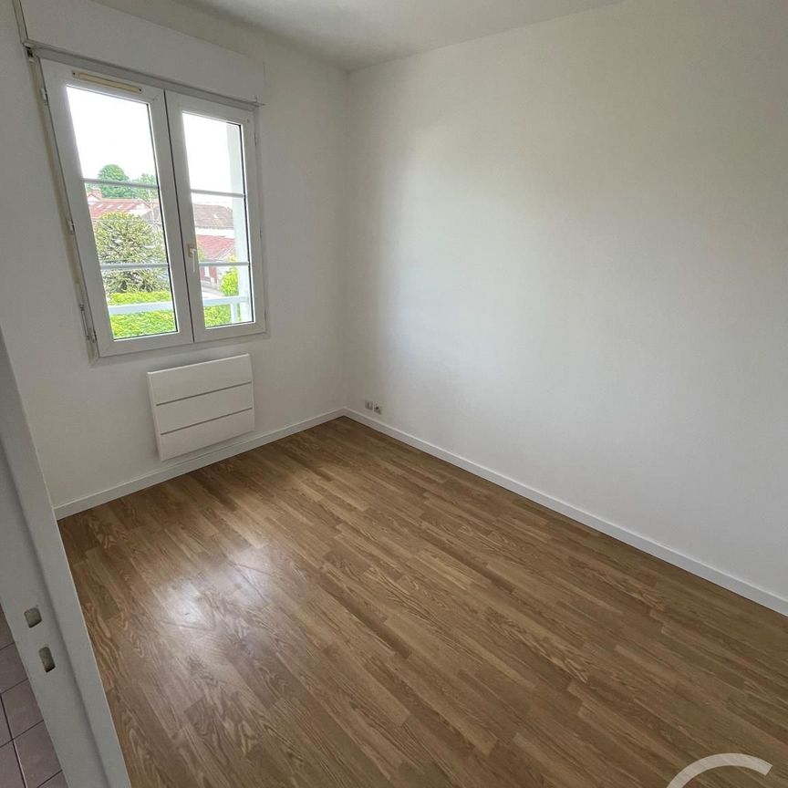 Location Appartement 2 pièces 37m² CREPY EN VALOIS 60800 - Photo 1