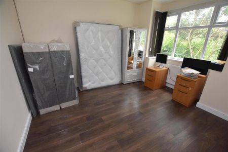 4 bedroom house to rent - Photo 3