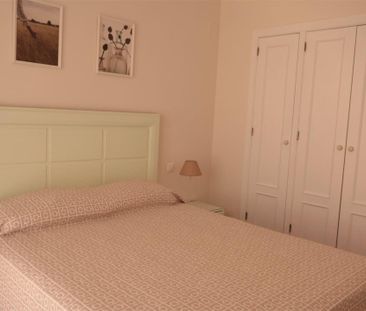 Piso de alquiler en El Avellano, 12, Santa Rosa - Valdeolleros - Photo 4