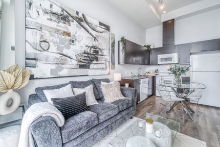 For Lease - 30 Meadowglen Place Unit# LPH2802, Toronto, Ontario - Photo 3