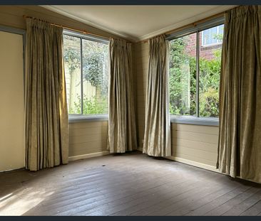 Inner City Cottage - Photo 1