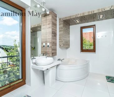 Nowoczesny, przestronny dom o powierzchni 284 m² przy Zakrzówku - Zdjęcie 6