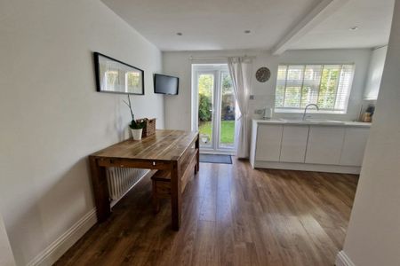 Beverley Gardens, MAIDENHEAD - Photo 5