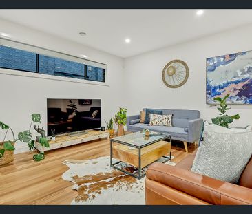 $550 per week - Photo 3