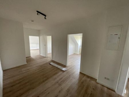 Frisch renovierte, helle und wirklich schöne 3 Zimmer-Wohnung in direkter Innenstadtlage von Gießen, Südanlage 9 - Photo 5