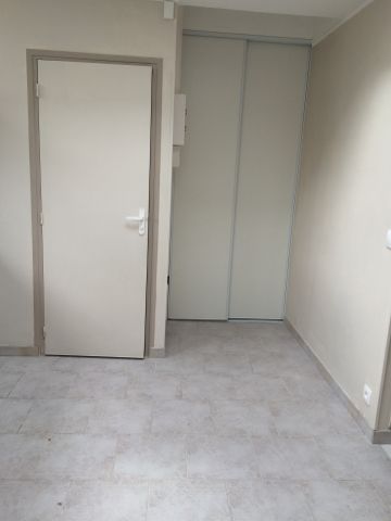 Location Appartement 2 pièces 28m² VILLENEUVE LE ROI 94290 - Photo 4