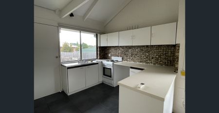 ADDISON REAL ESTATE - Photo 4