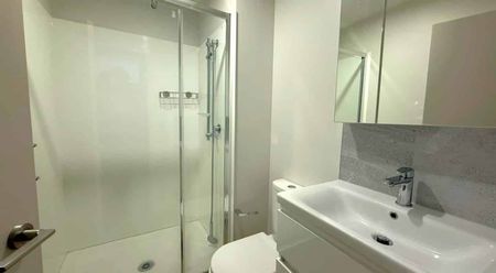 GLEN INNES, 1 BEDROOM - Photo 3