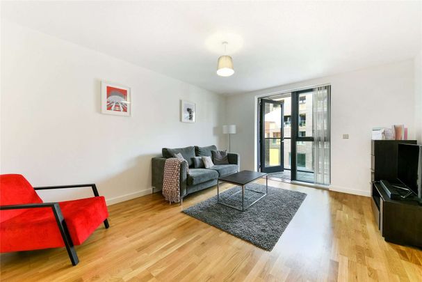 Poppyfield House, Copperwood Place, London, SE10 8GD - Photo 1