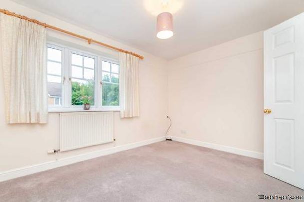 2 bedroom property to rent in Leeds - Photo 1