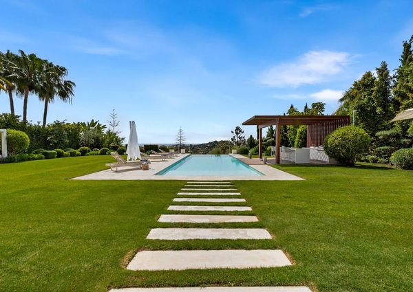 6 bedroom luxury Villa for rent in Nueva Andalucia, Andalusia