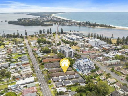 2 Bedroom with Single Lock-up Garage & Private Courtyard - Photo 2