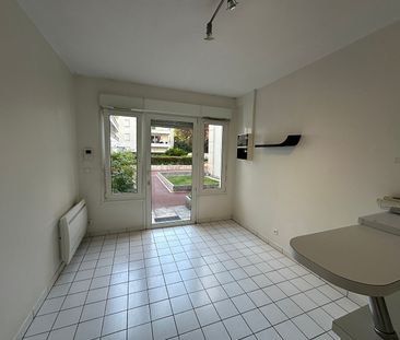 Location Appartement 1 pièce 25m² - Photo 4