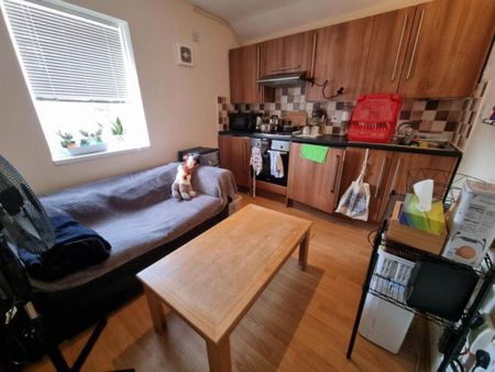 1 bedroom flat to rent - Photo 3