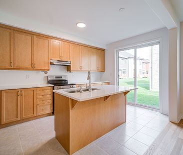 For Lease - 3149 Meadowridge Drive, Oakville, Ontario - Photo 6