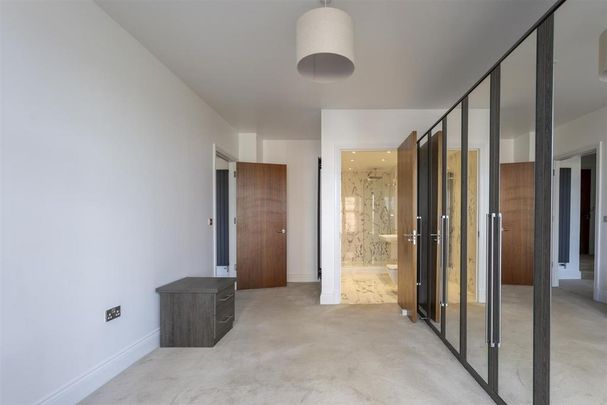 3 bedroom apartment to rent - Photo 1