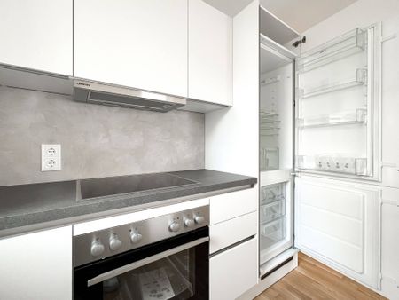 Deine neue Wohlfühloase mit Badewanne: 3-Zimmerwohnung mit Balkon im 1. OG ab Februar - Photo 2